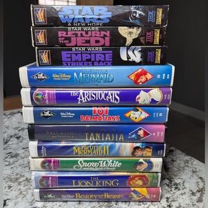 Lot Of 11 Disney + star wars vintage vhs